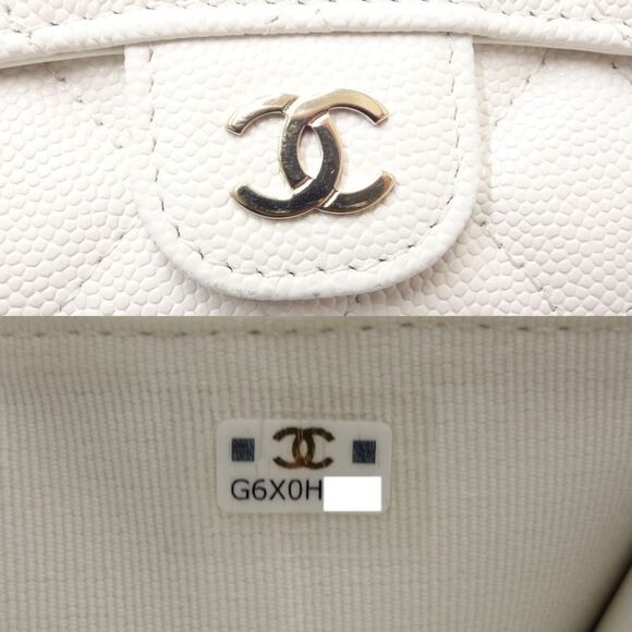 CHANEL White Caviar Leather Wallet - Picture 9 of 10